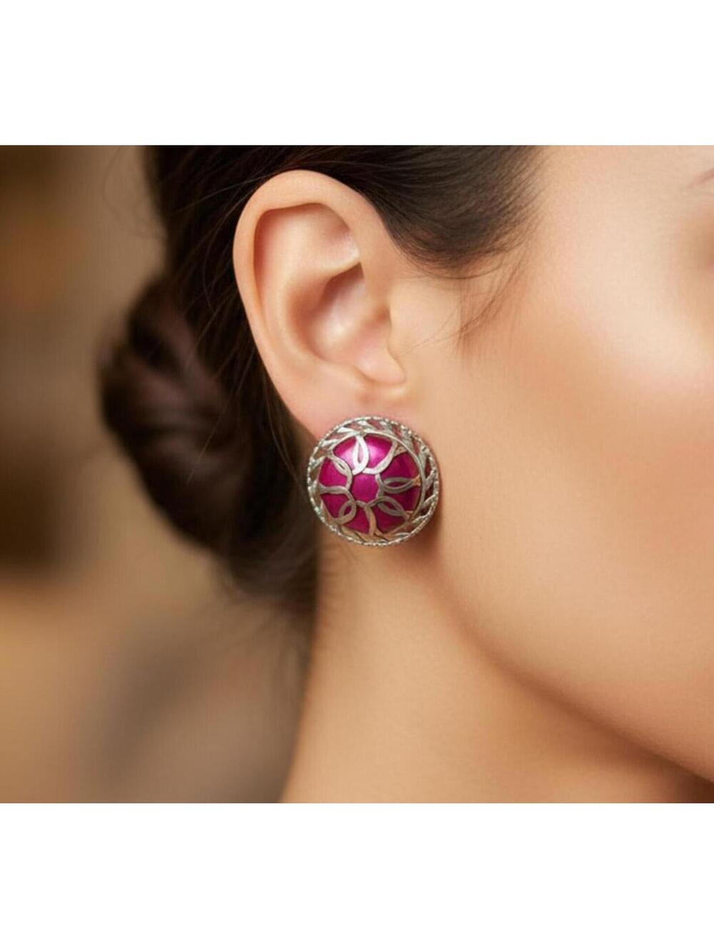 EARRINGS VTG Round Brass And Pink 1 3/8”